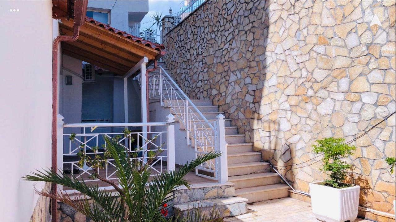 Apartments On The Beach Sarandë 外观 照片