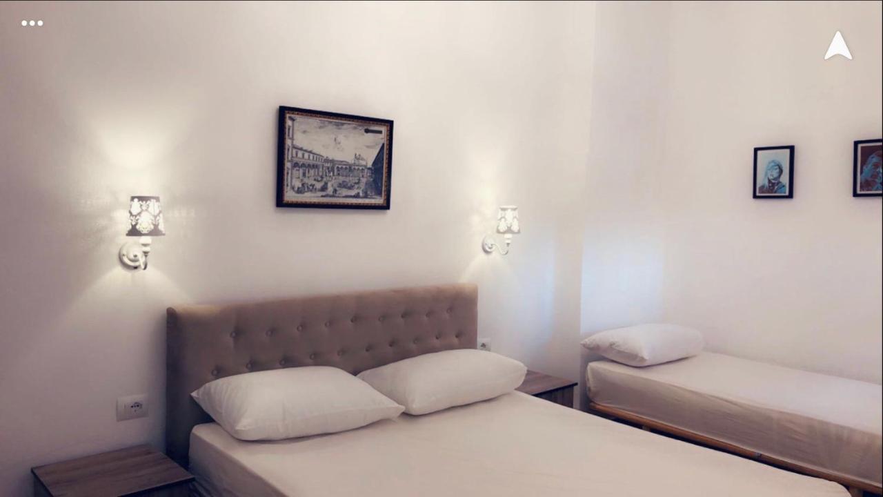 Apartments On The Beach Sarandë 外观 照片
