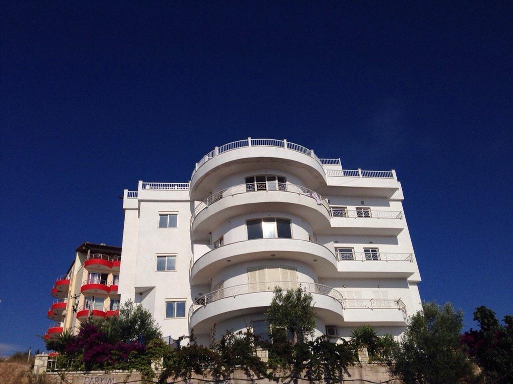 Apartments On The Beach Sarandë 外观 照片
