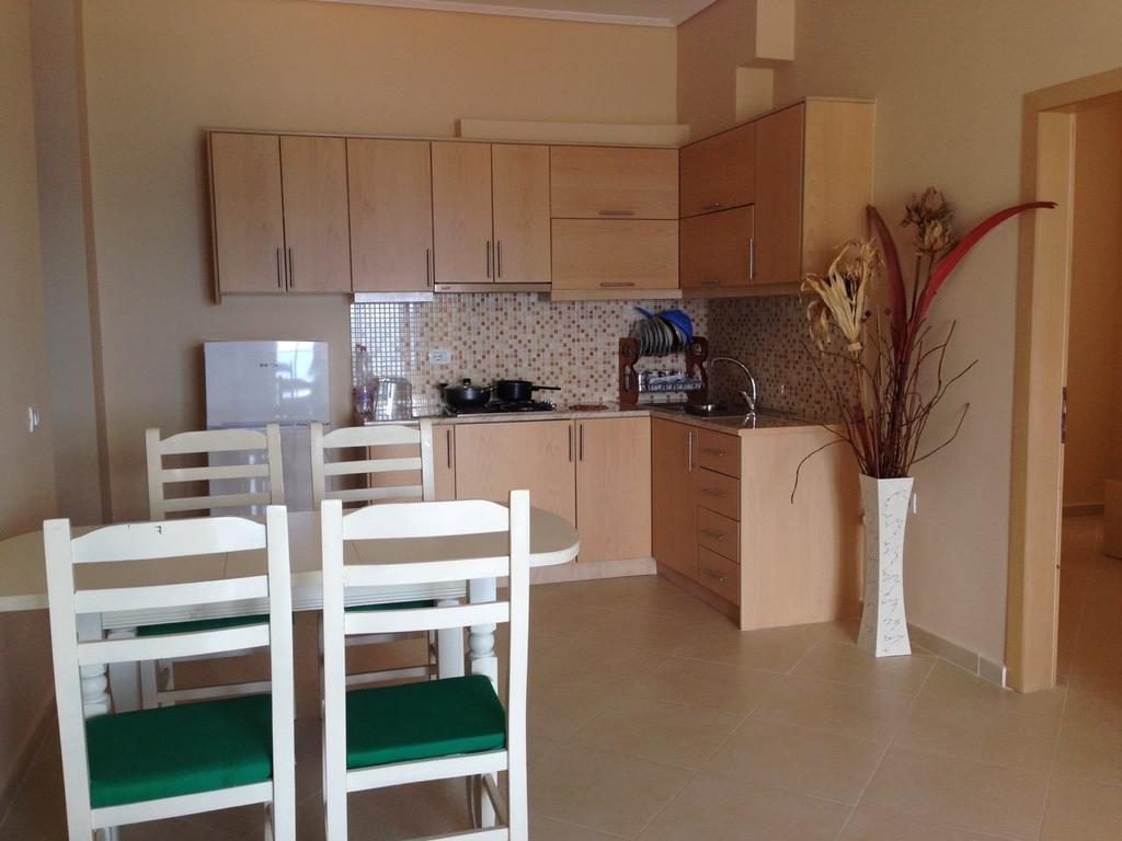 Apartments On The Beach Sarandë 客房 照片