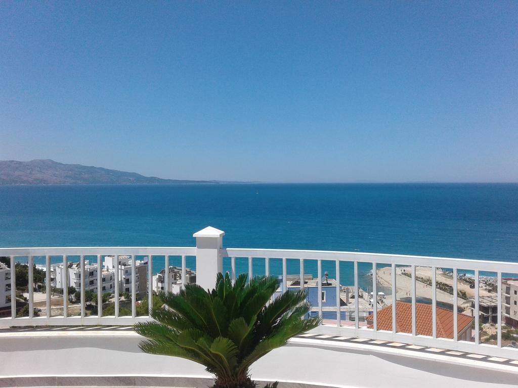 Apartments On The Beach Sarandë 外观 照片