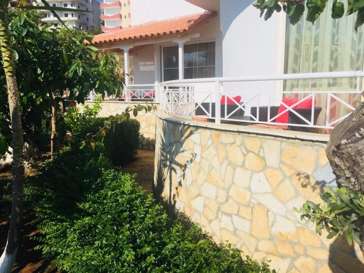 Apartments On The Beach Sarandë 外观 照片