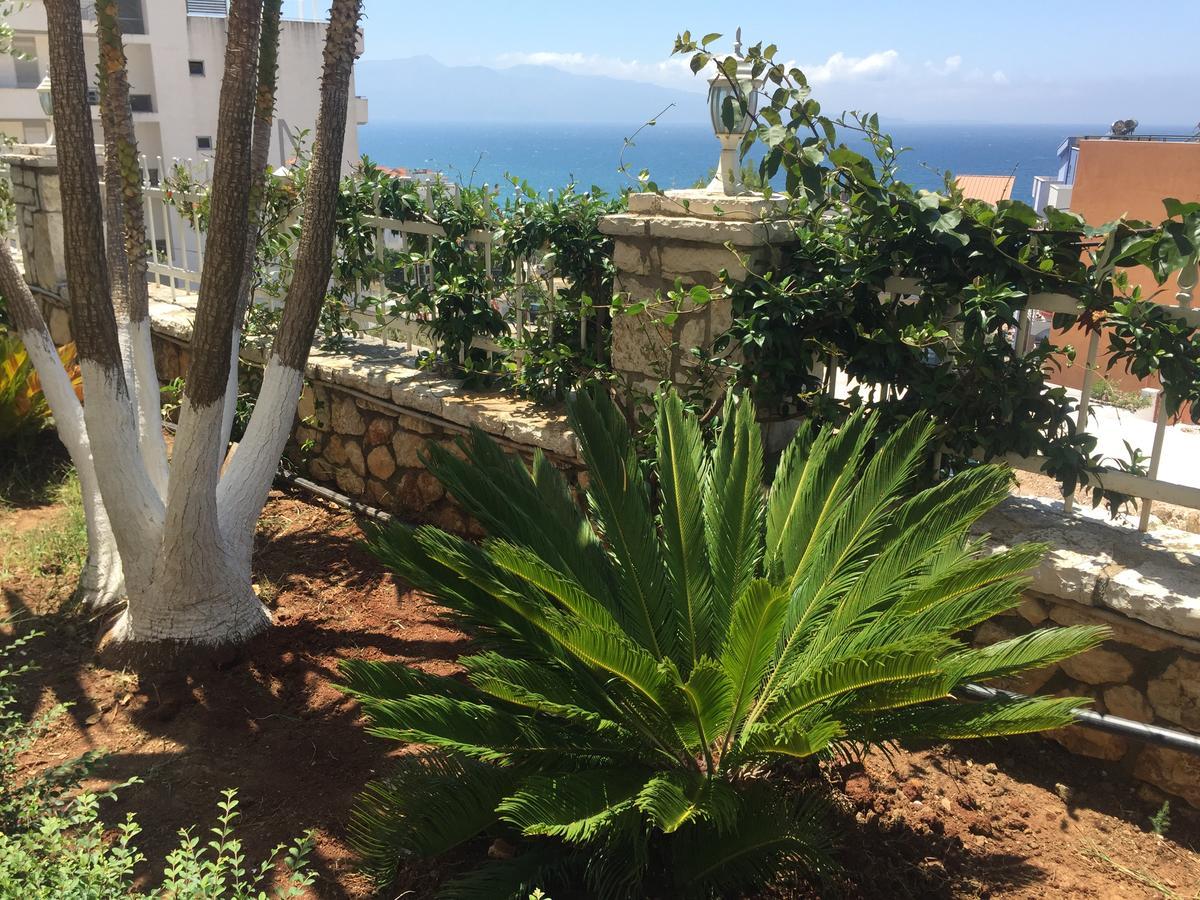 Apartments On The Beach Sarandë 外观 照片