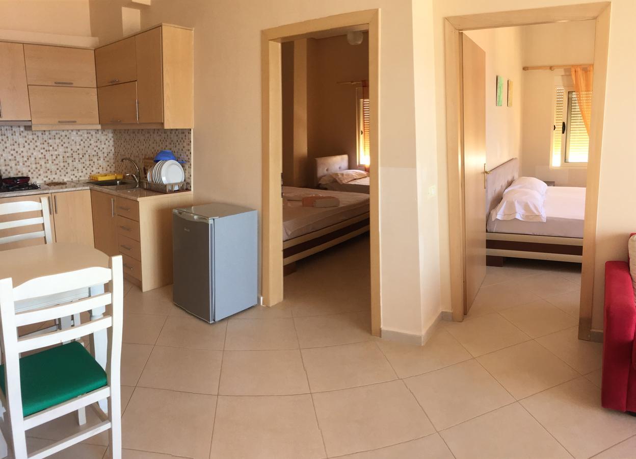 Apartments On The Beach Sarandë 外观 照片