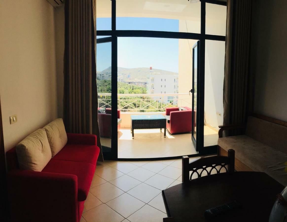 Apartments On The Beach Sarandë 外观 照片